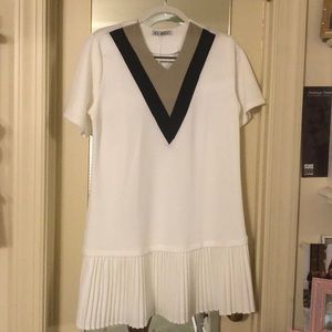 KLING white dress